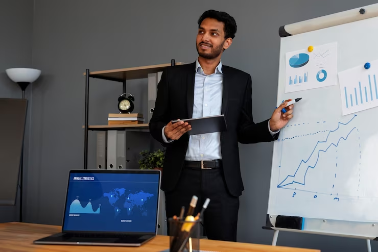From Ideas to Sales: How to Navigate GTM Strategy Courses? 3 go-to-market strategy example
