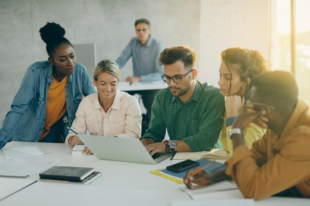 Beyond the Classroom: Exploring the Versatility of Blended Learning Models 5 blended learning definition